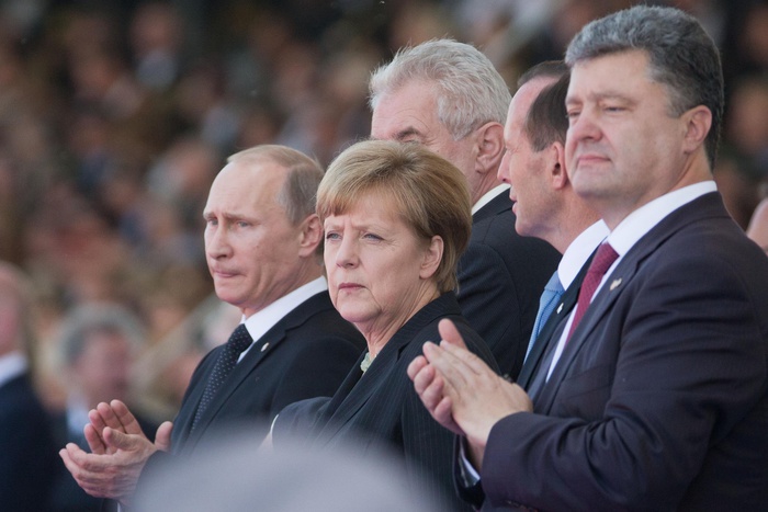 СМИ сообщили о скорой встрече Путина с Порошенко по Украине