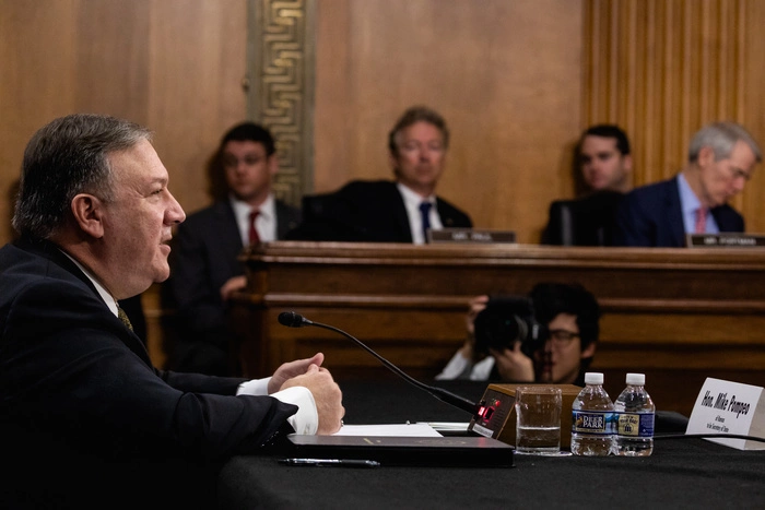 Профильный комитет сената поддержал назначение Помпео госсекретарем США