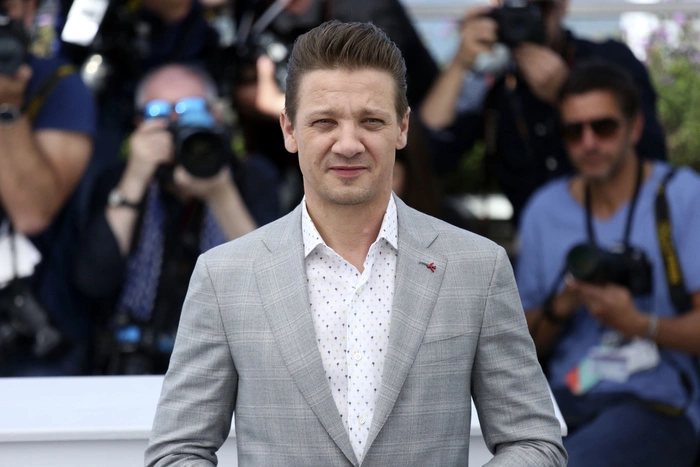 Оливер Стоун назвал подходящих на роль Путина актеров