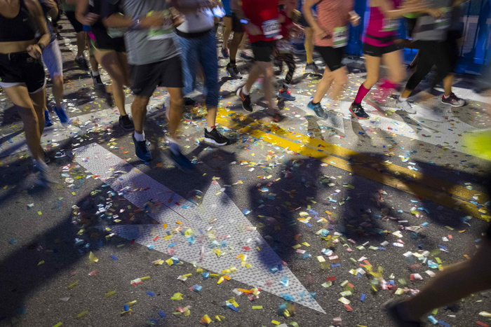В США марафонец побеждал в соревнованиях, отсиживаясь в туалете