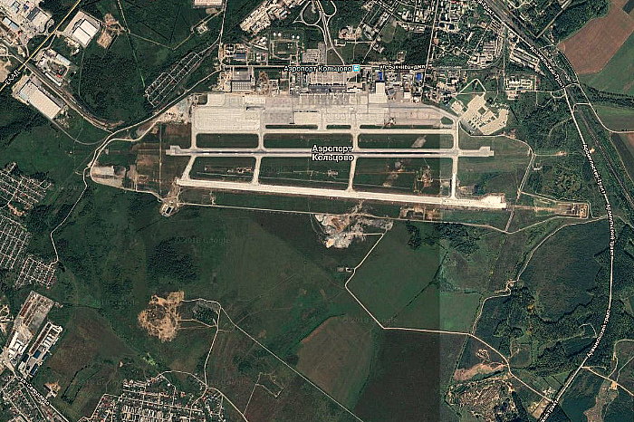 Аэропорт Кольцово наказан за источники химвоздействия в зоне посадки