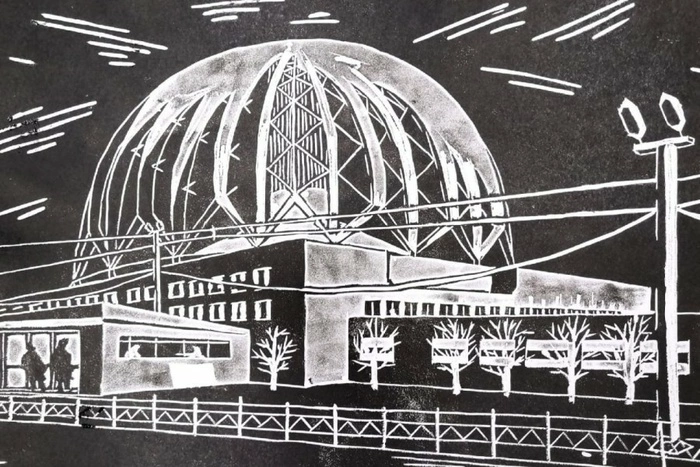 В Екатеринбурга Почта России подготовила подарочные открытки к Дню города