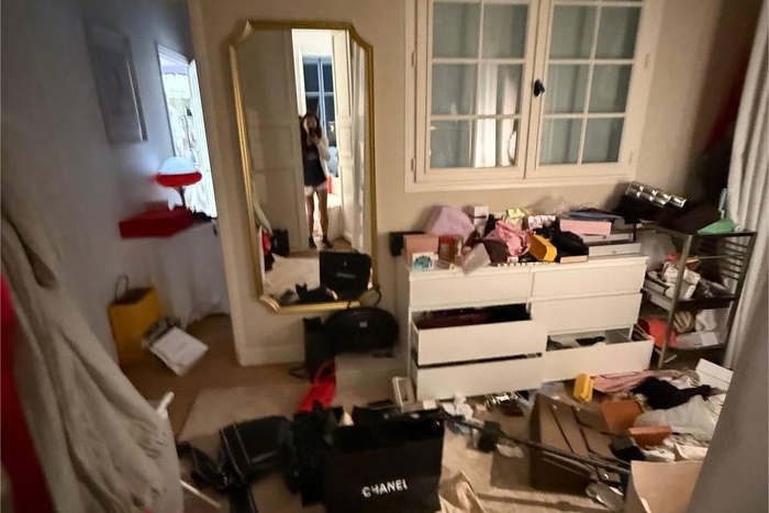 Блогершу из Екатеринбурга ограбили в Париже на 15 миллионов рублей