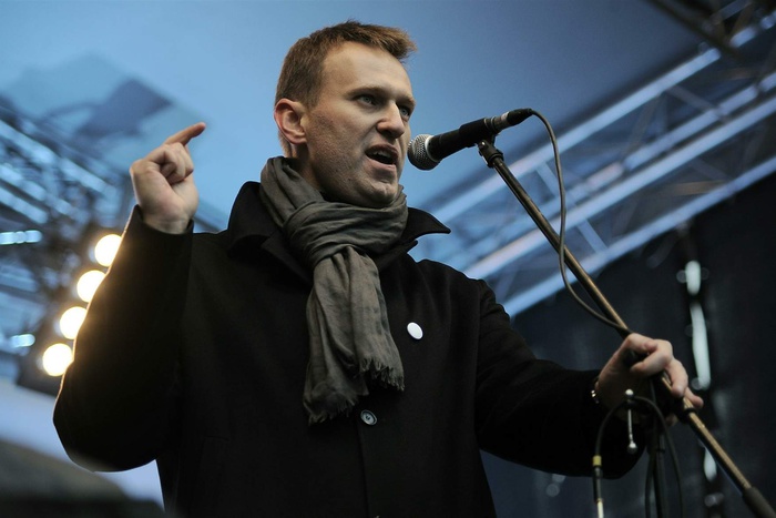 Суд не стал менять Навальному условный срок на реальный
