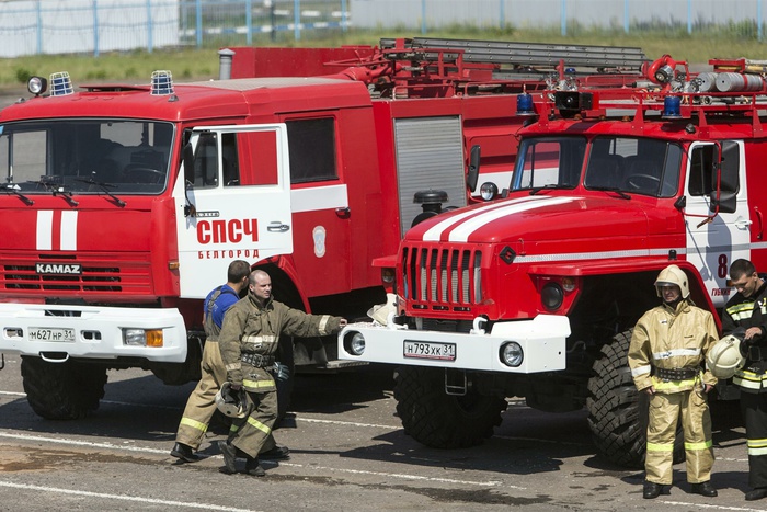 В столице Урала во время пожара у мужчины обгорели руки