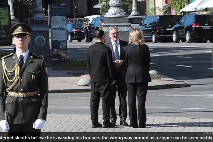 Британский таблоид высмеял брюки Зеленского за «ширинку сзади»