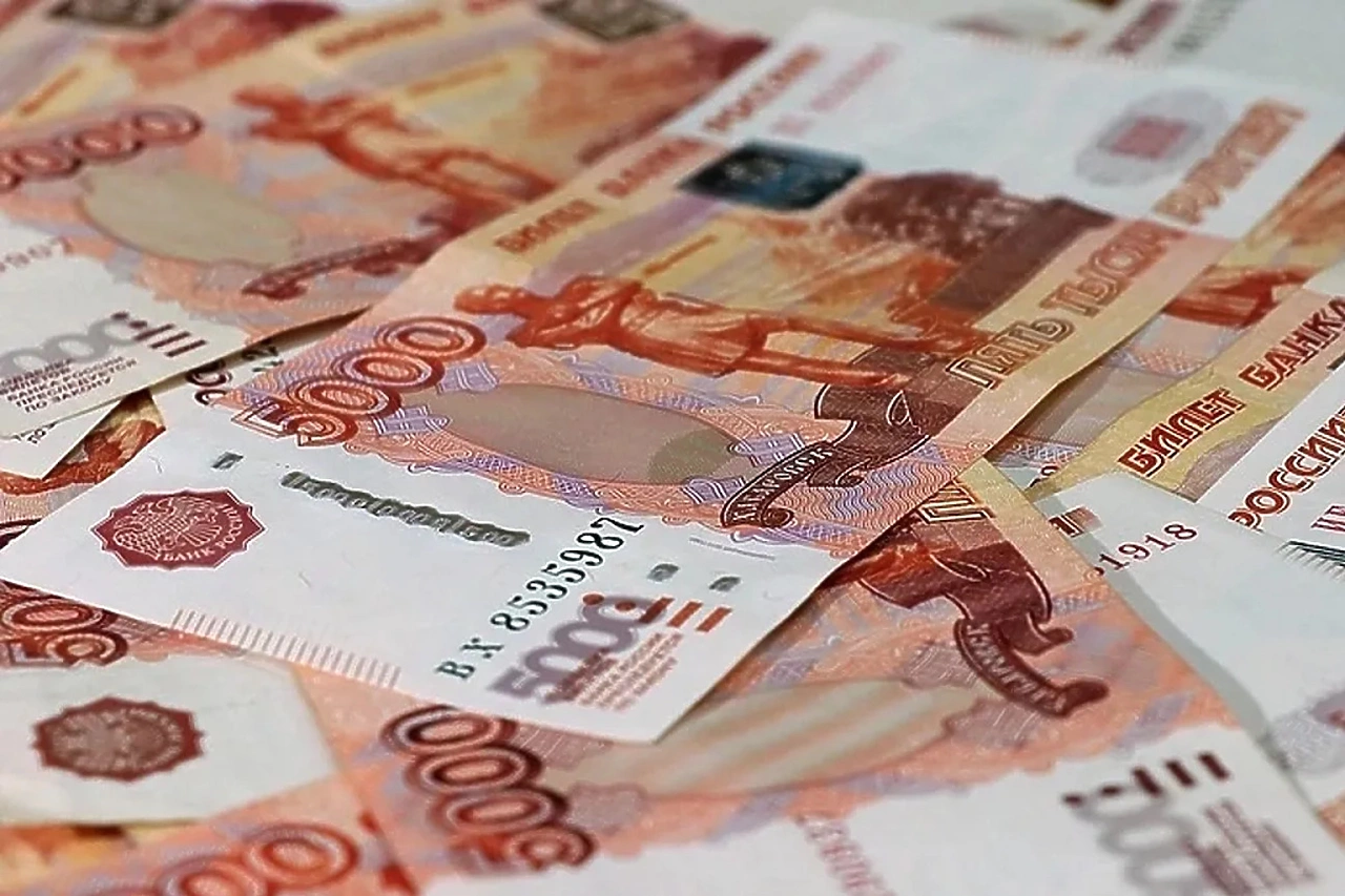 ФСБ задержала на Урале курьера с украденными у пенсионерки 30 млн рублей