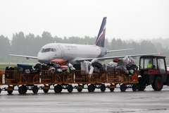Самолет с обледеневшими закрылками сел в Новом Уренгое