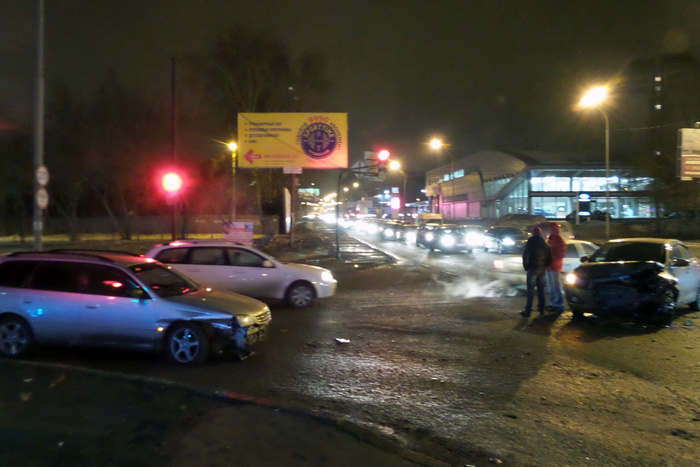 Яндекс определил самые аварийные участки дорог в Екатеринбурге