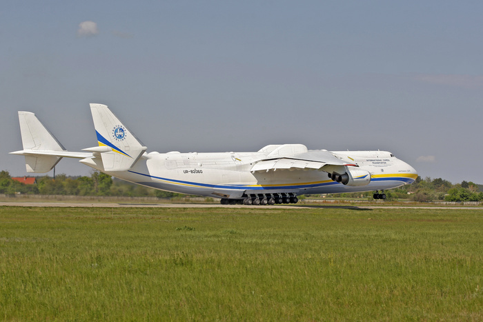Китай раскрыл детали сделки с Украиной по самолетам «Антонов»