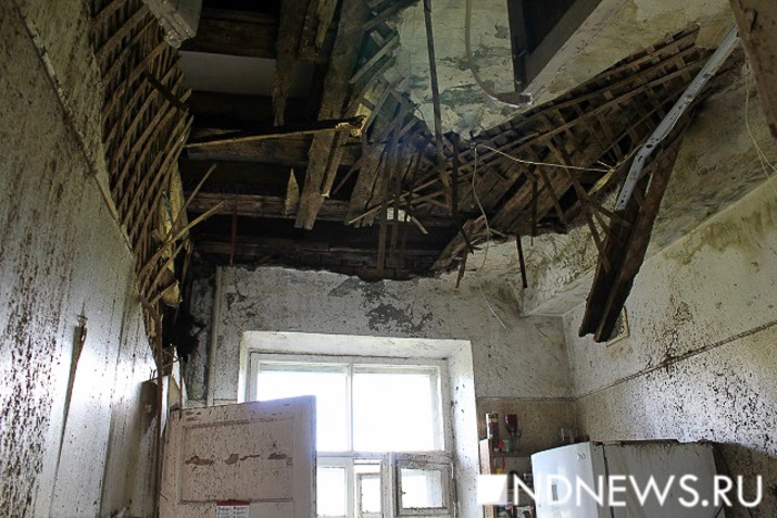 Квартире екатеринбуржца при капремонте дома нанесли ущерб на миллион рублей
