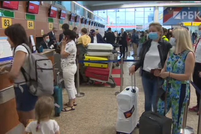 В Анталье во вторник ждут прибытия за одни сутки более 12 тыс. туристов из РФ