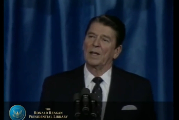 «Вы проверяйте». Новый глава Пентагона приписал русскую пословицу Рейгану