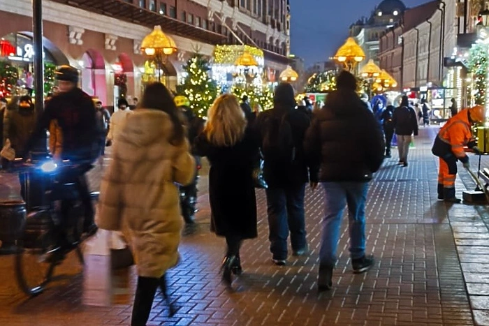 В Москве ГИБДД оштрафовала на 300 тыс. рублей компанию, робот-курьер которой мешал пешеходам