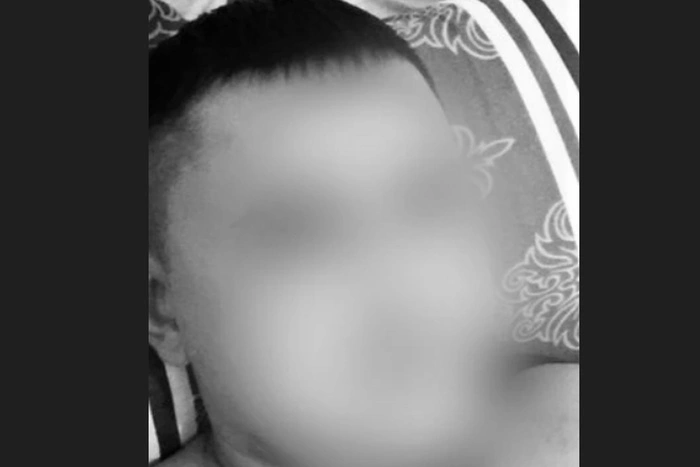 Стали известны личности мужчины и женщины, которые умерли в квартире Екатеринбурга