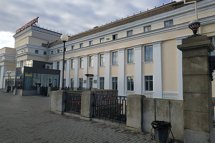 Поезд Челябинск — Екатеринбург встал посреди пути из-за сильного мороза