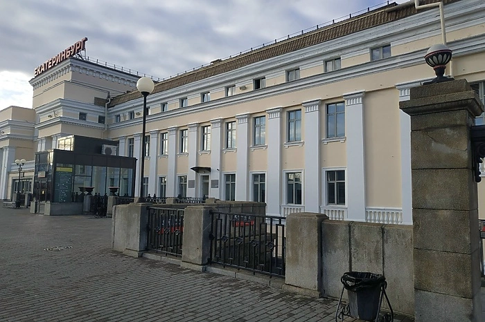 Поезд Челябинск — Екатеринбург встал посреди пути из-за сильного мороза