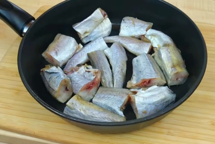 Минтай не могут вывезти с Дальнего Востока из-за подорожания рефрижераторов