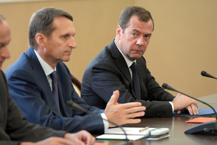 Медведев подтверждает планы индексации пенсий на следующий год