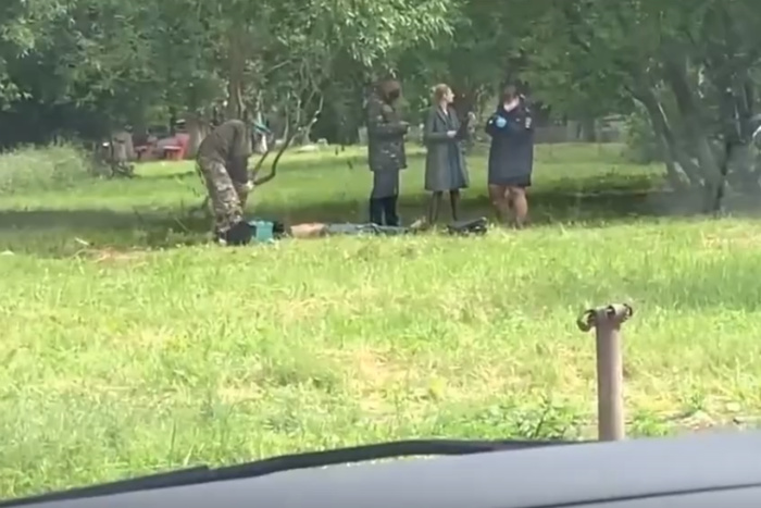 В Екатеринбурге утром на улице зарубили топором мужчину