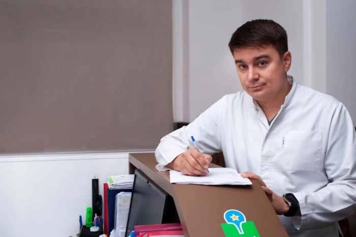 Стало известно, кто заменит главврача сети медцентров, который скончался месяц назад