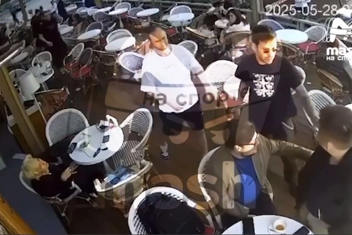 СМИ: Федор Смолов подрался в том же кафе, где ранее Кокорин с Мамаевым