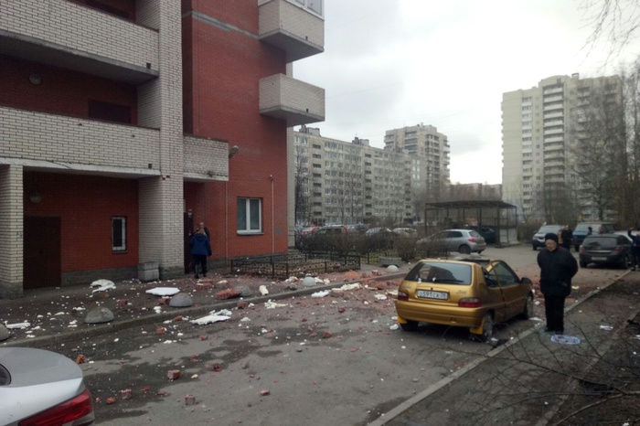 В Петербурге прогремел взрыв в многоэтажке