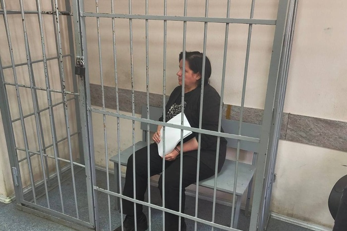 В прокуратуре пояснили, почему начальницу Центра по приему экзаменов у мигрантов отправили в СИЗО