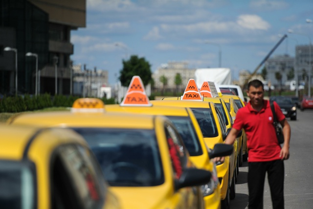 Каждый год 190 тысяч пассажиров забывают свои сотовые в такси
