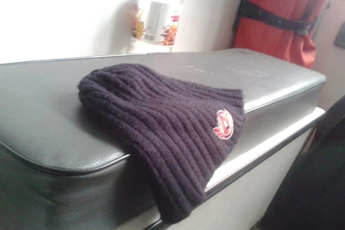 Получивший по голове за «гейскую» шапочку екатринбуржец хочет вернуть топор