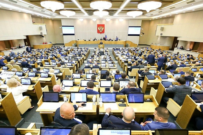 Госдума одобрила в первом чтении закон о повышении НДС