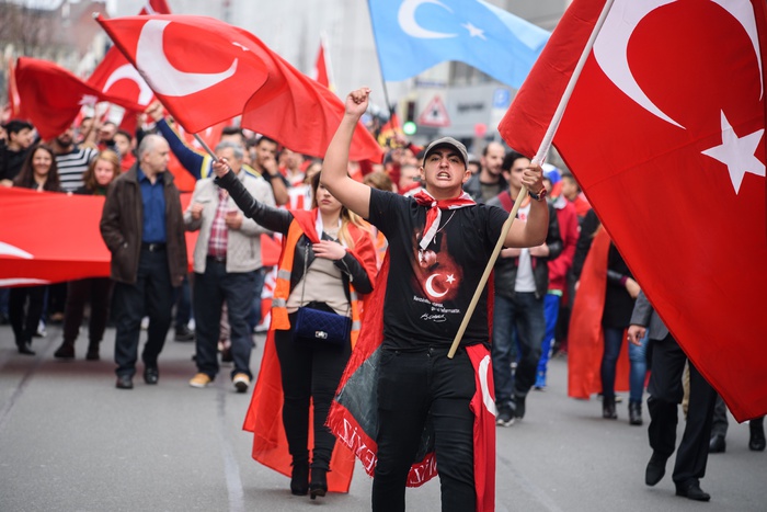 Евросоюз приостановил работу над соглашением об отмене виз для Турции