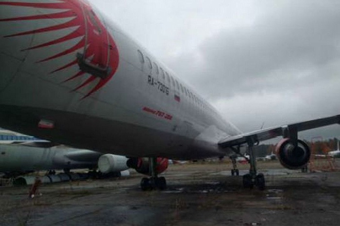 Пассажирский Boeing-757 выставлен на продажу через Авито за долги владельца