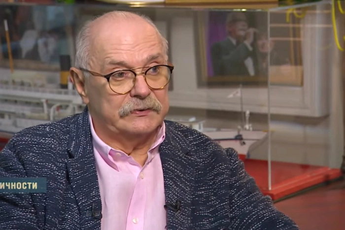 Никита Михалков выступил за снятие с показа фильмов актеров, не поддержавших СВО