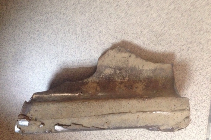 В Магнитогорске кусок рельса, влетевший в салон, разбил голову водителю