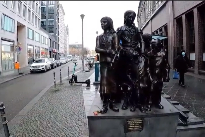 СМИ: У экс-канцлера ФРГ Ангелы Меркель украли кошелек в магазине