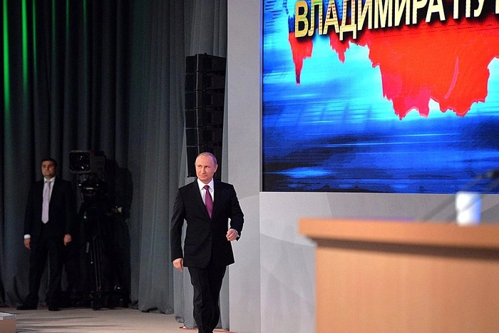 Песков: региональные руководители должны опираться на собственный рейтинг