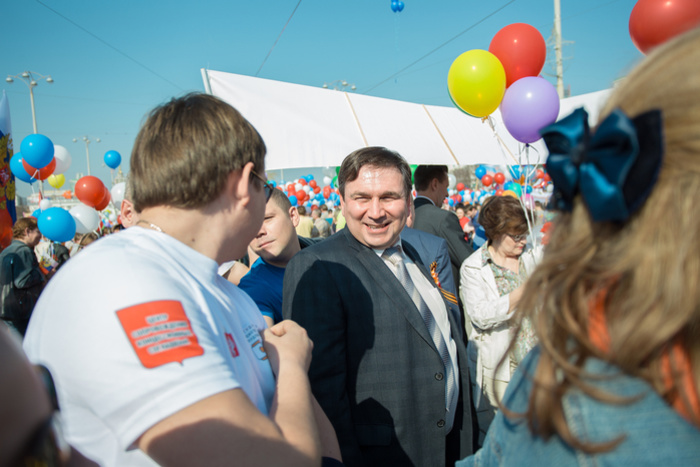 Министр Смирнов извинился перед жителями Белоярки за срыв отопительного сезона