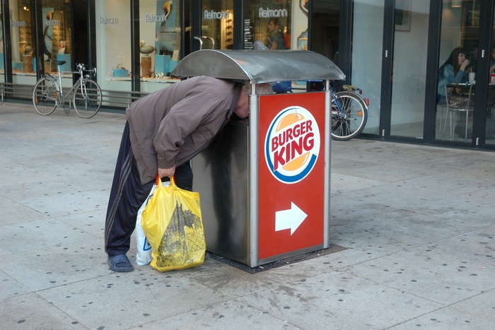 Рекламный слоган «Налижемся!» сети Burger King признали допустимым