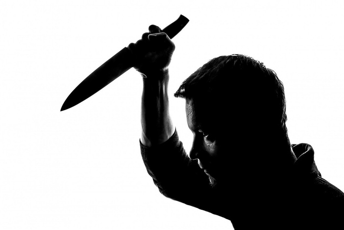 В Кушве осуждён рецидивист, который убил своего дядю якобы тренируясь в метании ножей