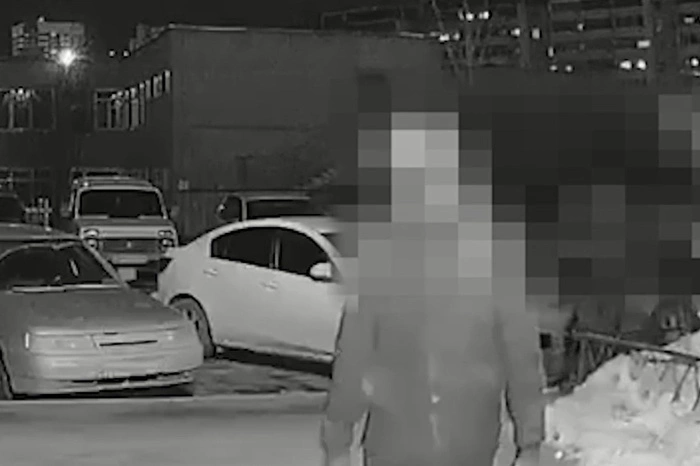 Молодые екатеринбуржцы разнесли две многоэтажки на Ботанике