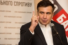 Саакашвили посоветовал Порошенко продолжить силовую операцию