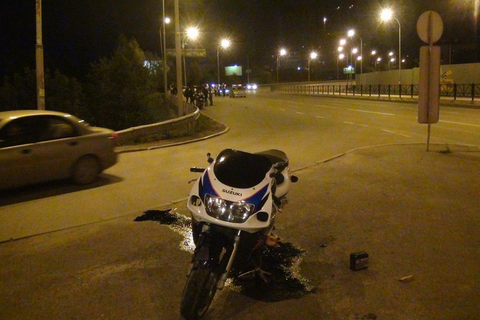 В ДТП на Машинной погиб мотоциклист