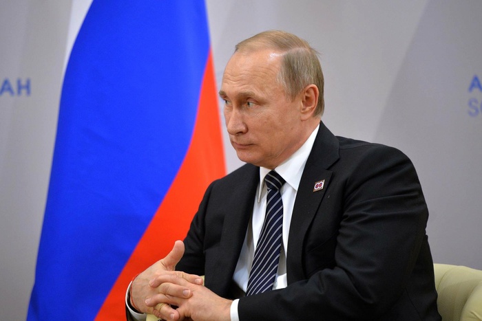 Путин повысил пенсионный возраст для чиновников