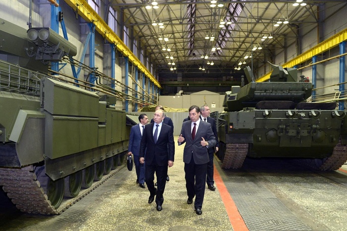 Индия закупит на 2 млрд долларов 464 танка «Уралвагонзавода»