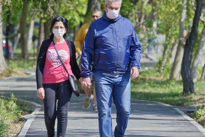 Свердловская область в лидерах: в России почти 9 тысяч человек заразились коронавирусом за сутки
