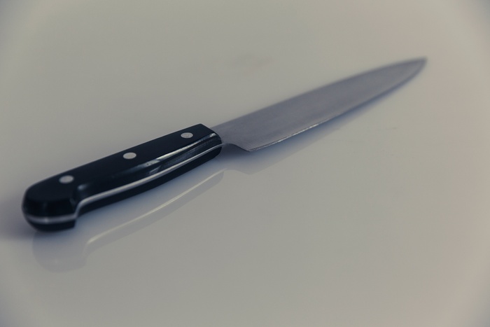 В полиции рассказали о екатеринбурженке, которая изрезала собственного ребенка ножом