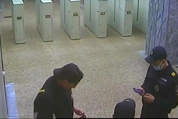 У пассажира екатеринбургского метро изъяли крупную партию наркотиков