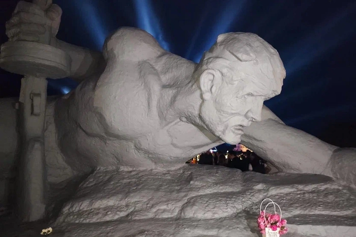 Дети свердловских военнослущажих ВС РФ провели эту ночь в Брестской крепости