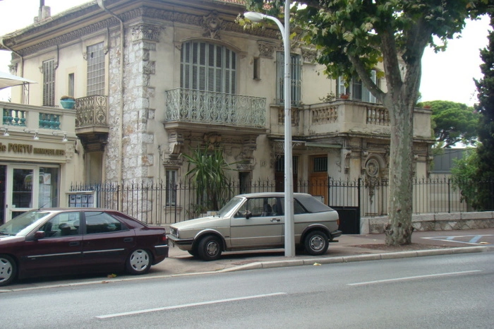 Доклад: Среди эмигрантов из России все больше чиновников и членов их семей